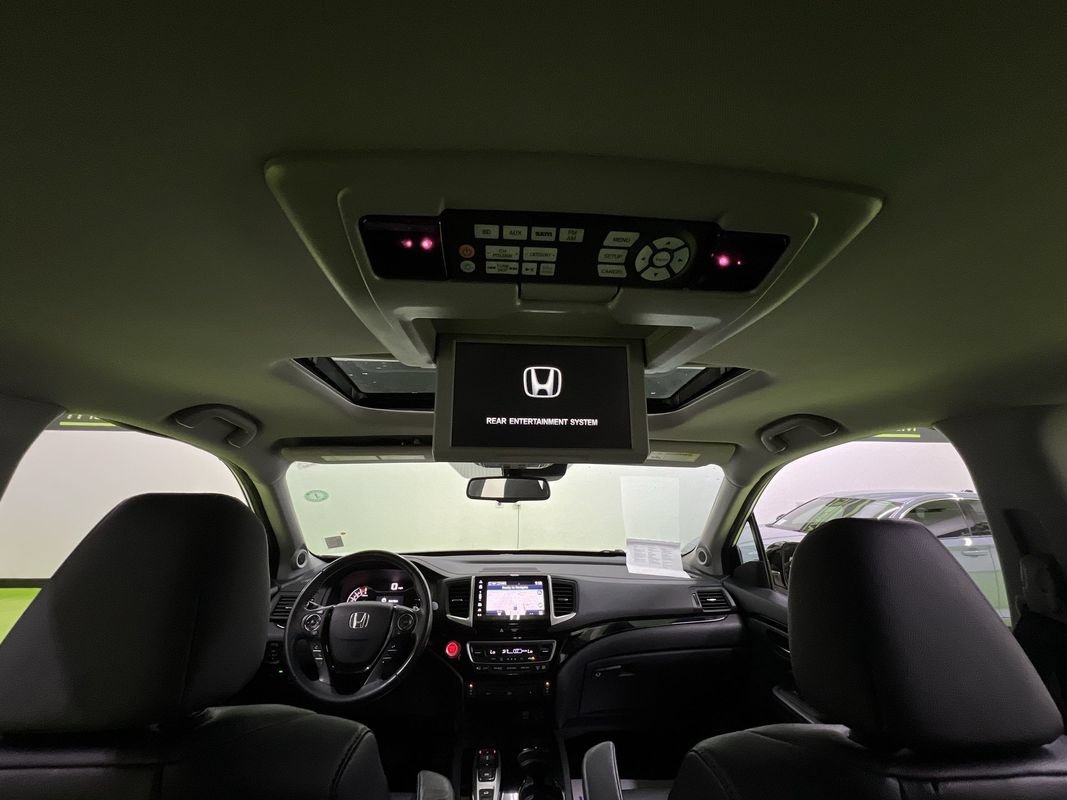Used 2017 Honda Pilot Touring image 29