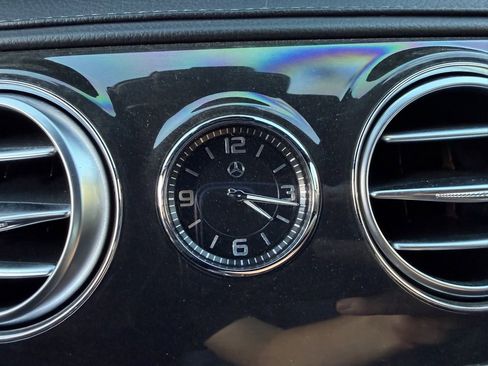 Used 2016 Mercedes-Benz S 550 Sedan image 29