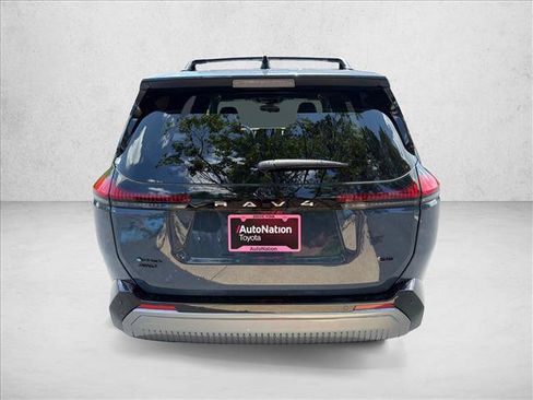 Used 2026 Toyota RAV4 SE AWD/4WD image 4