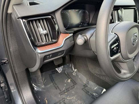 Used 2020 Volvo S60 T5 Momentum image 15