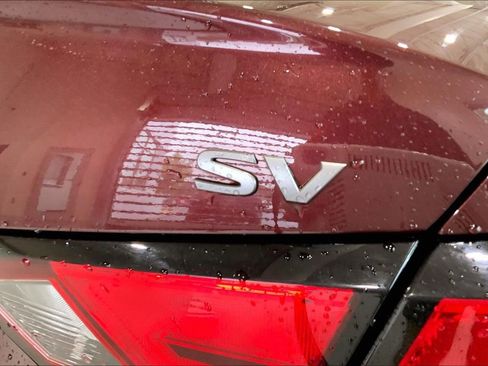 Used 2024 Nissan Altima 2.5 SV FWD image 22