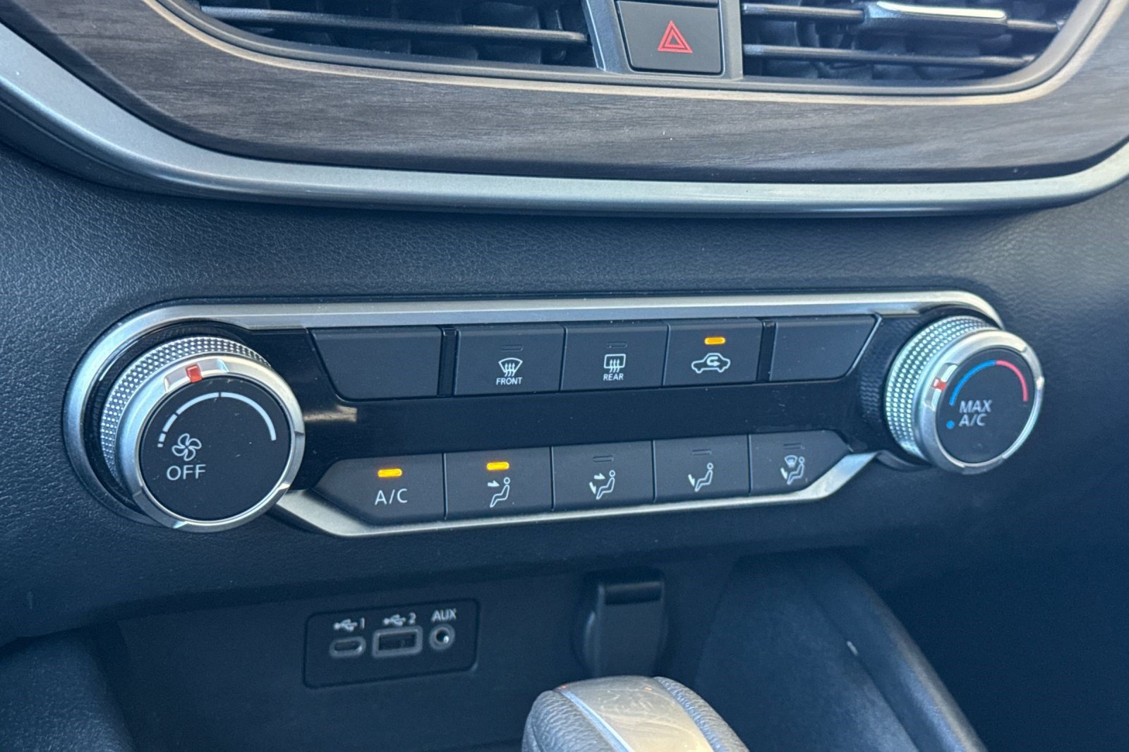 Used 2025 Nissan Altima 2.5 SV FWD image 19