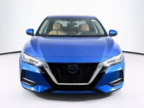 Used 2020 Nissan Sentra SV w/ SV Premium Package FWD image 2