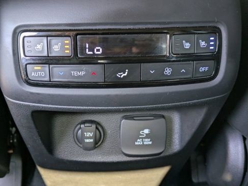 Used 2024 Hyundai Palisade Limited image 15