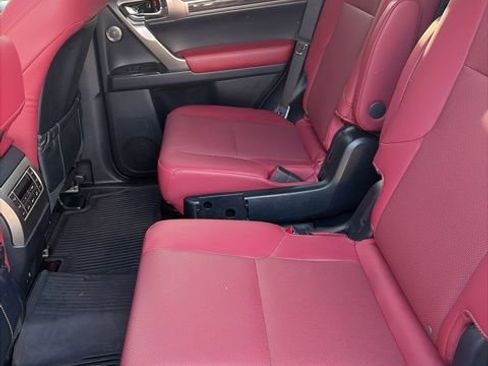 Used 2021 Lexus GX 460 Premium w/ Accessory Package image 4