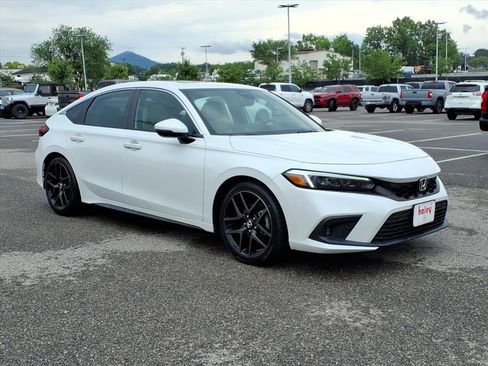 Used 2023 Honda Civic Sport Touring image 1