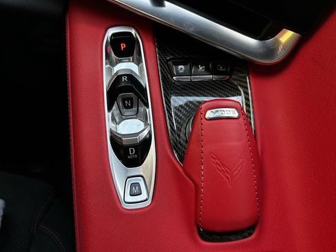Used 2022 Chevrolet Corvette Stingray Preferred Cpe w/ Z51 Performance Package RWD image 17