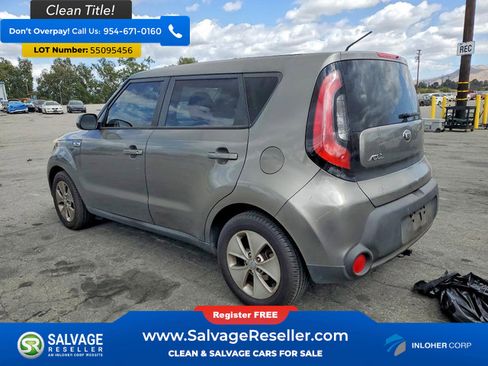 Used 2015 Kia Soul FWD image 3