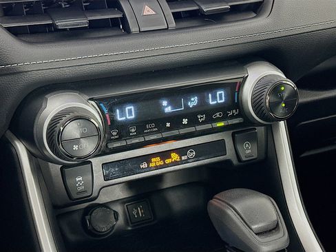 Used 2024 Toyota RAV4 XLE image 24