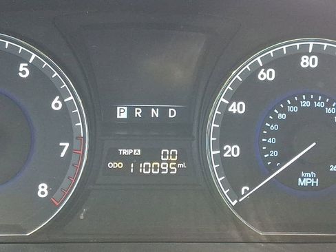 Used 2011 Hyundai Equus Signature image 22