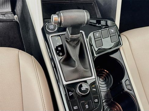 Certified 2024 Kia Sportage EX FWD image 18