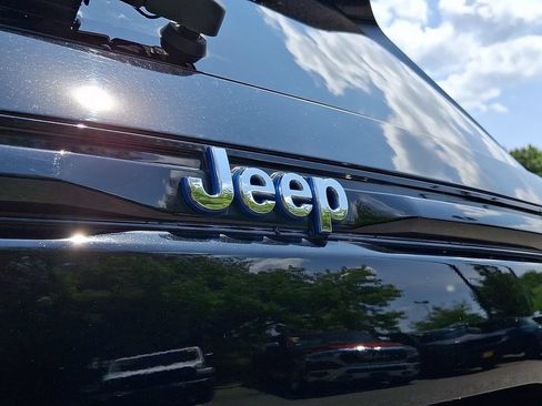 Certified 2023 Jeep Grand Cherokee 4WD 4xe image 34