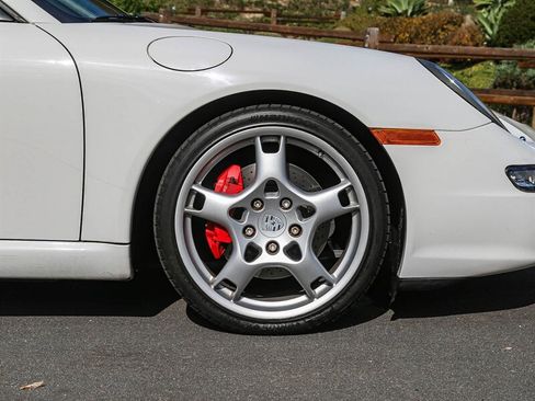 Used 2006 Porsche 911 Carrera S image 12