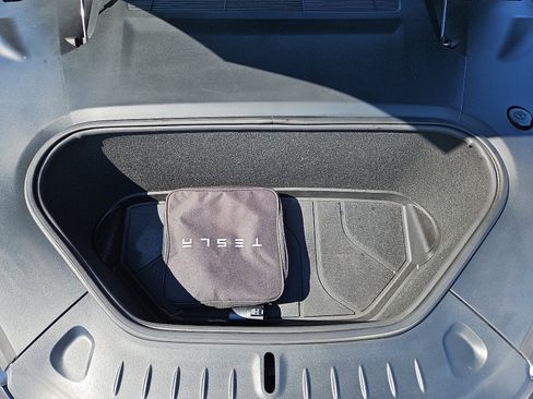 Used 2021 Tesla Model S Plaid AWD/4WD image 27