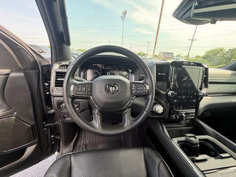 Used 2024 RAM 1500 Limited AWD/4WD image 18