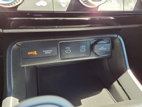 Used 2025 Honda Civic Sport image 12