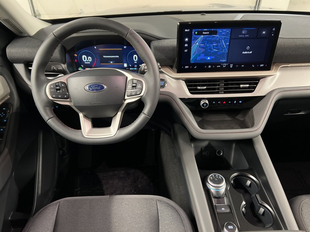 New 2026 Ford Explorer Active AWD/4WD image 8
