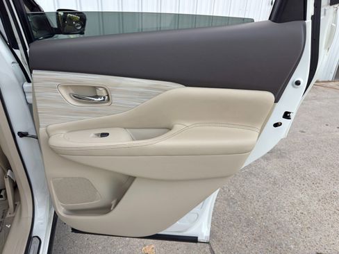 Used 2015 Nissan Murano SL w/ SL Technology Package image 42