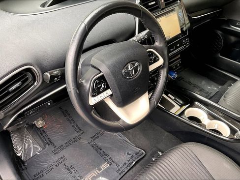 Used 2016 Toyota Prius Three w/ Preferred Accessory Package image 13