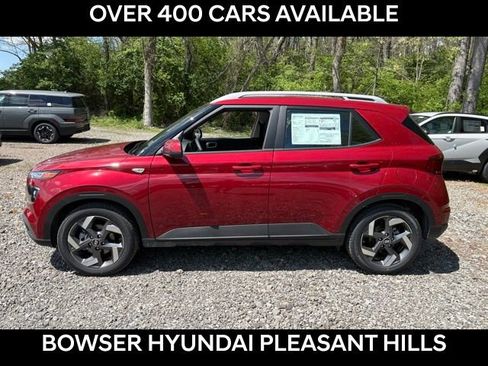 New 2026 Hyundai Venue SEL FWD image 2