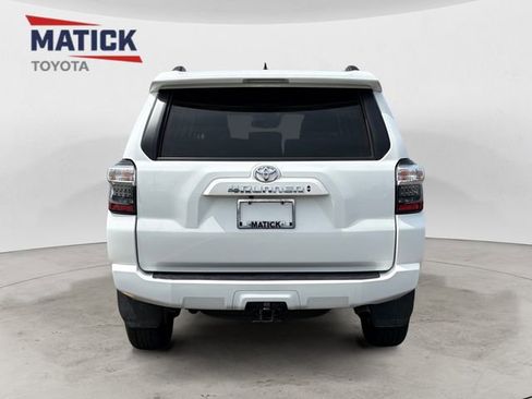 Used 2024 Toyota 4Runner SR5 Premium w/ Moonroof Package AWD/4WD image 6