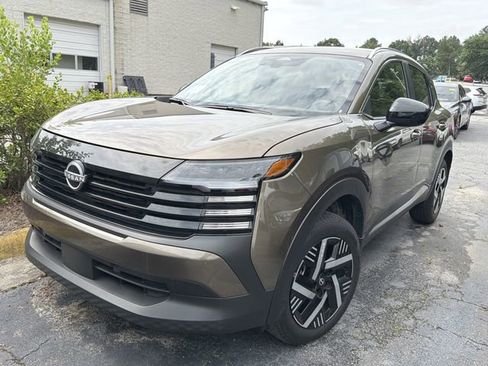 Certified 2026 Nissan Kicks SV FWD image 1