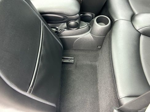 Used 2016 MINI Cooper 2-Door Hardtop image 29