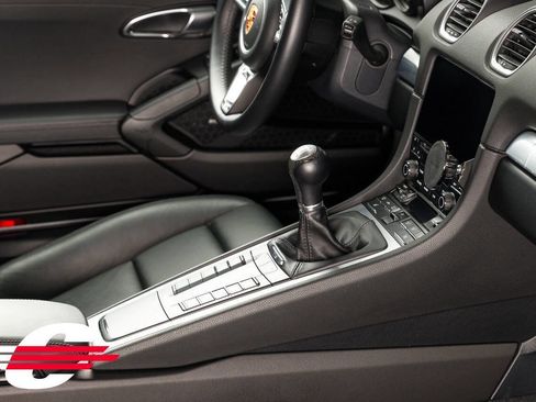 Used 2018 Porsche 718 Cayman S RWD image 24