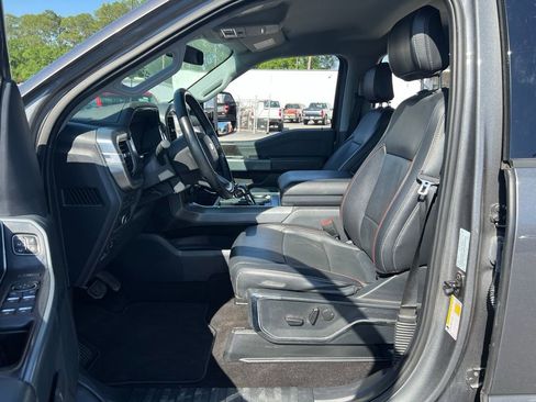 Used 2022 Ford F150 Lariat w/ Trailer Tow Package image 14