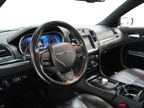 Used 2022 Chrysler 300 S image 17