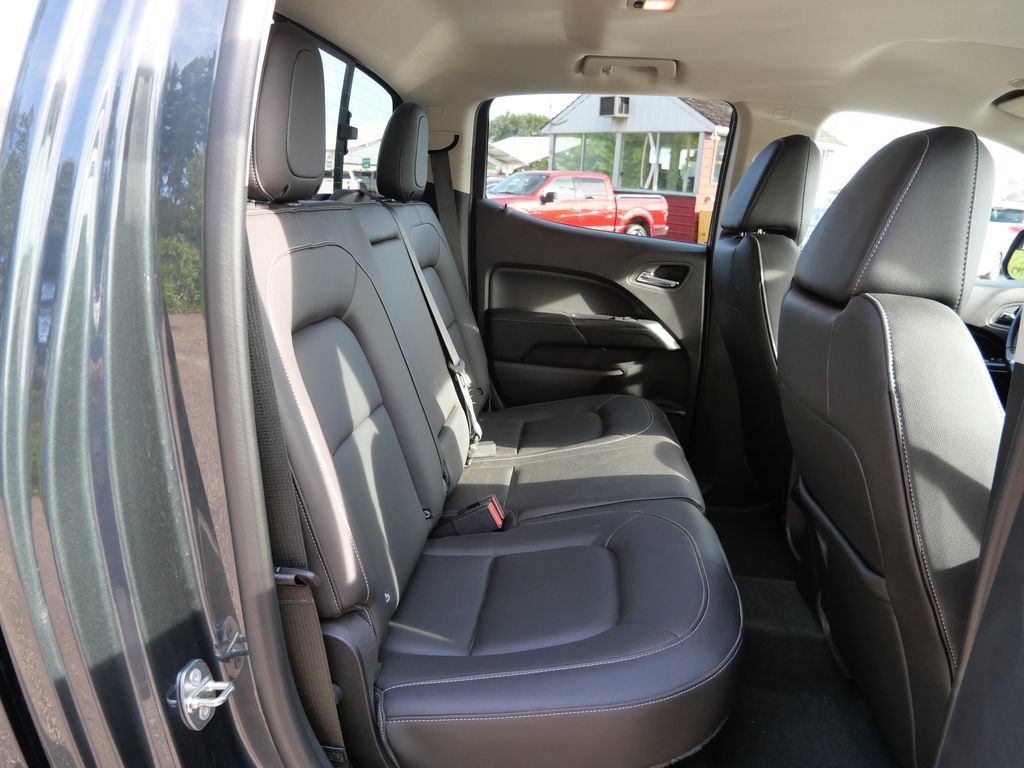 Used 2017 GMC Canyon SLT w/ Driver Alert Package AWD/4WD image 14
