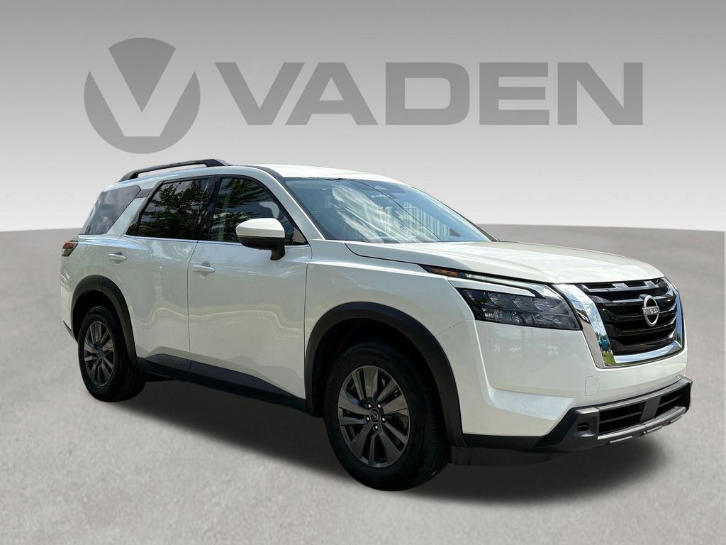 Used 2025 Nissan Pathfinder SV FWD image 30