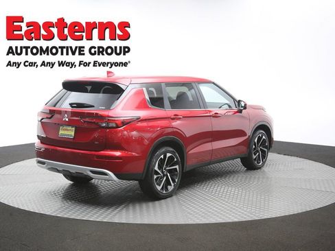 Used 2024 Mitsubishi Outlander SE AWD/4WD image 40