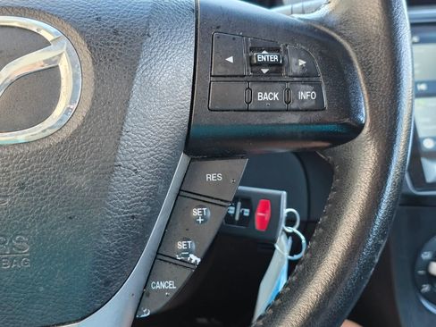 Used 2012 MAZDA MAZDA3 i Touring image 21