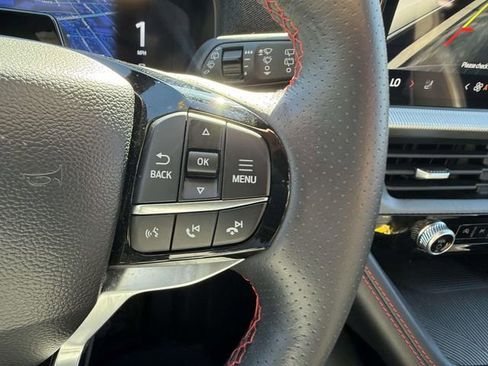Used 2025 Ford Explorer ST-Line image 35