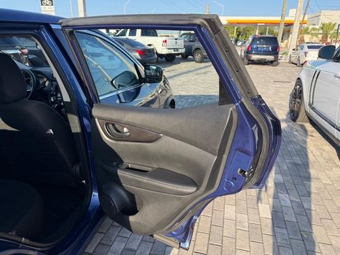 Used 2022 Nissan Rogue Sport S AWD/4WD image 28