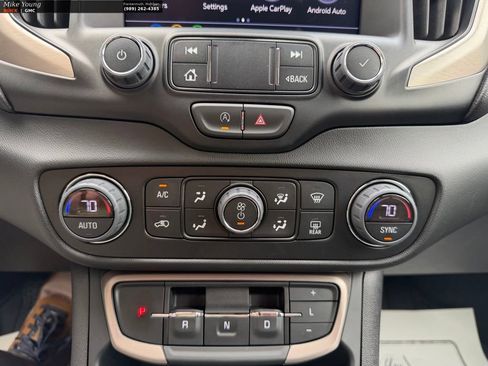 Used 2024 GMC Terrain Denali AWD/4WD image 31