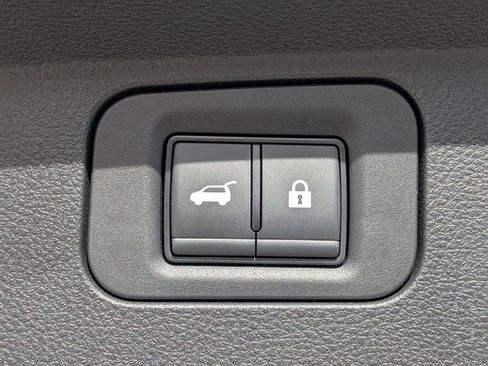 Used 2025 Nissan Armada Platinum w/ Convenience Package image 14