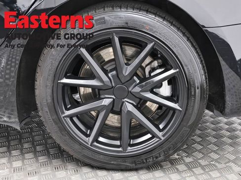 Used 2023 Tesla Model 3 Standard Range image 30