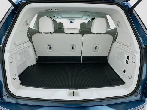 New 2026 Buick Enclave Avenir image 28