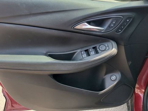 Used 2020 Buick Encore GX Essence w/ Experience Buick Package image 21