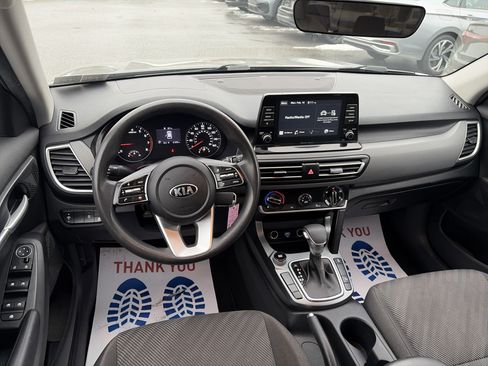 Used 2021 Kia Seltos LX image 13