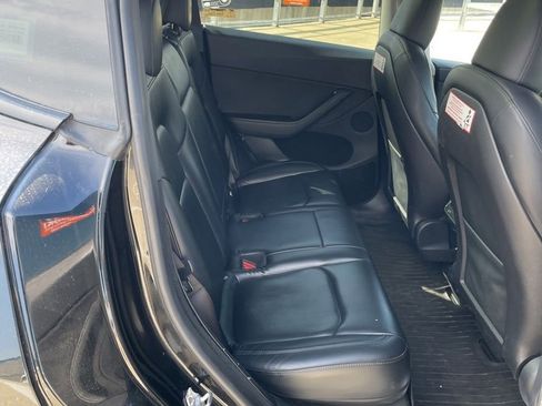 Used 2023 Tesla Model Y Long Range AWD/4WD image 10