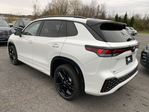 New 2025 Volkswagen Tiguan SE R-Line image 5