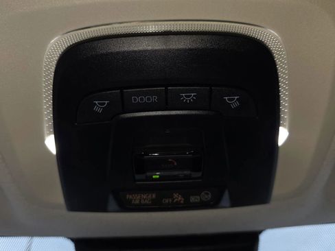 Used 2025 Toyota Corolla LE FWD image 19