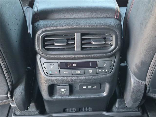 Used 2025 Honda Pilot Black Edition image 17