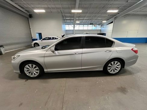 Used 2015 Honda Accord EX-L image 6