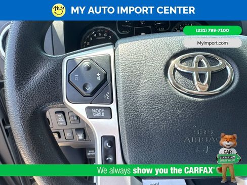 Used 2020 Toyota Tundra SR5 w/ SR5 Convenience Package AWD/4WD image 16
