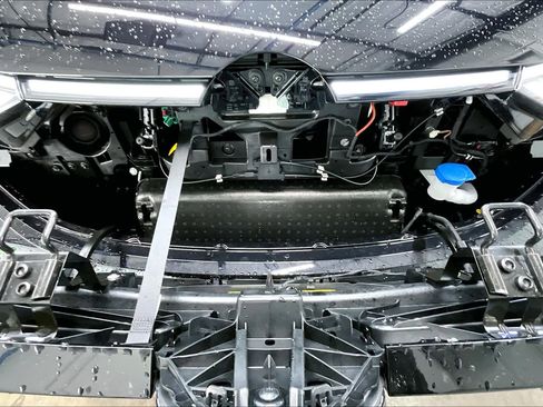 New 2025 Volkswagen ID. Buzz Pro S image 13