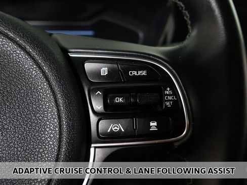 Used 2022 Kia Niro Touring Special Edition image 6